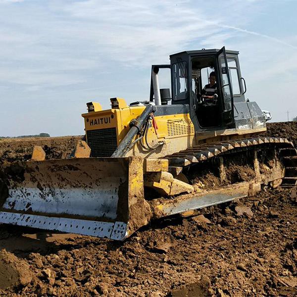 HD16S swamp bulldozer (1)